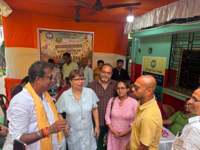 Blood donation camp organized by All Bengal Mens Forum in Kolkata